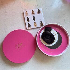 *NEW & UNUSED* Luxy 16” Dark Brown Clip In Extensions